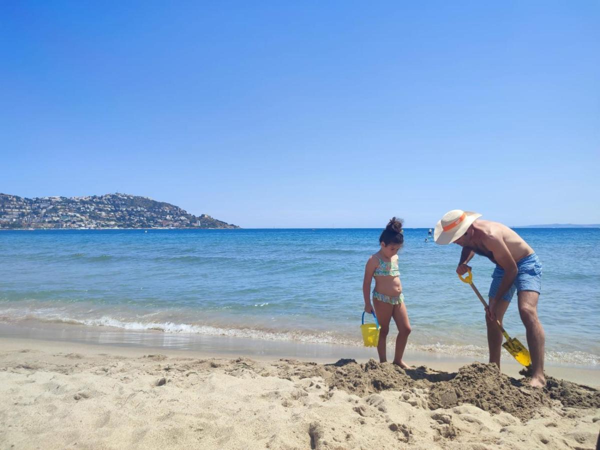 Studios Superior Isla De Rosas -Tramuntana42 Εξωτερικό φωτογραφία